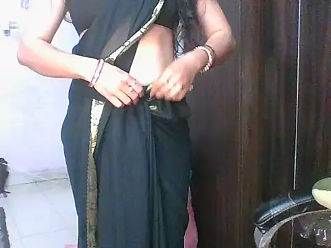 Snapshot of santurmom chatting on 6, 2, 2026 santurmom online show from 6, 2, 2026