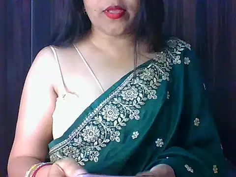 Snapshot of santurmom chatting on 9, 4, 2026 santurmom online show from 9, 4, 2026