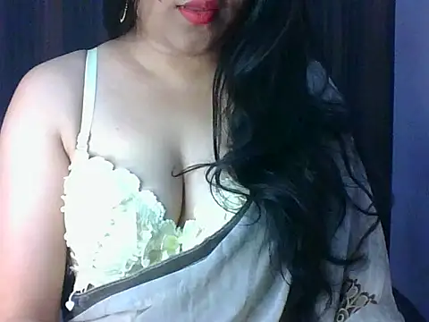 Snapshot of santurmom chatting on 14, 4, 2026 santurmom online show from 14, 4, 2026