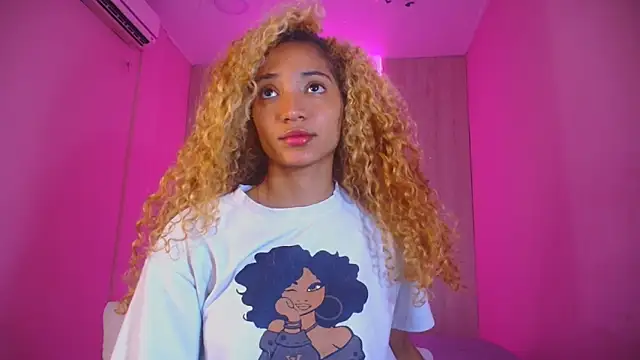 Charlotte Love10 online show from 28, 10, 2025