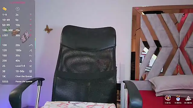 littleayshel online show from 10, 3, 2025