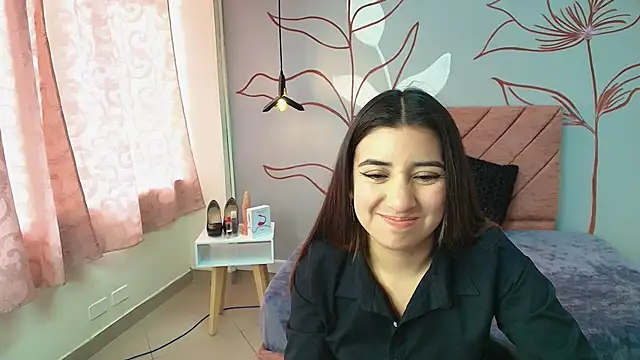 Aly Cute  online show from 6, 12, 2024