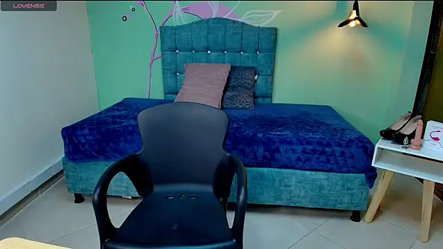 Aly Cute  online show from 12, 1, 2025