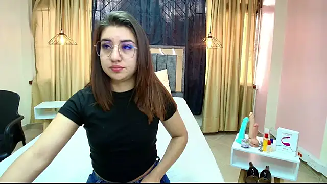 Aly Cute  online show from 20, 3, 2025
