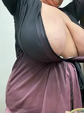 AlyssiaAmoreXO online show from 6, 3, 2026