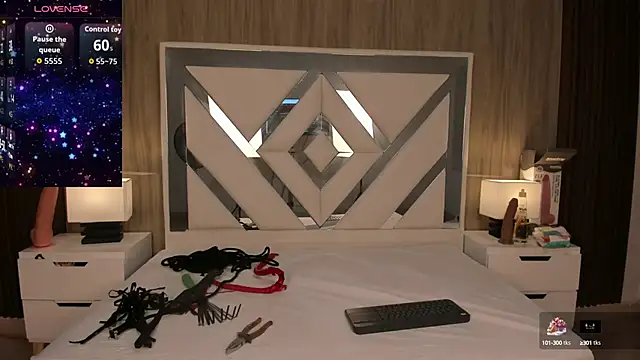 ValentinaThomas online show from 2, 10, 2025