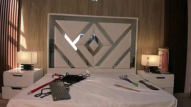 ValentinaThomas online show from 7, 10, 2025