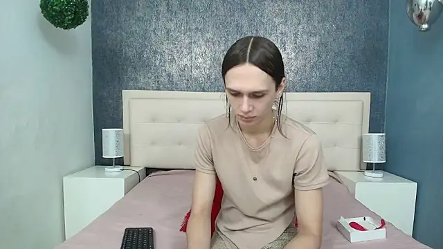 Celestial Queen  online show from 11, 11, 2025