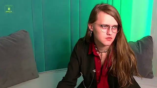 Snapshot of YukoFanee chatting on 14, 11, 2025 YukoFanee online show from 14, 11, 2025