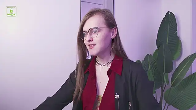 Snapshot of YukoFanee chatting on 20, 11, 2025 YukoFanee online show from 20, 11, 2025