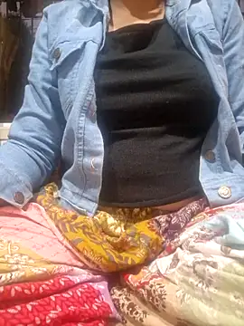 Melody Shyla online show from 5, 12, 2025