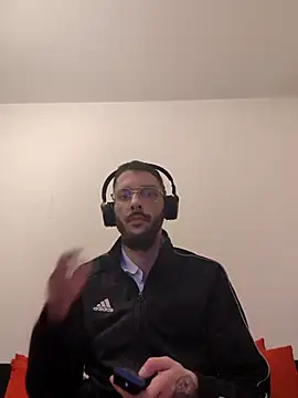 Snapshot of casualtimepassenger chatting on 3, 1, 2025 casualtimepassenger online show from 3, 1, 2025