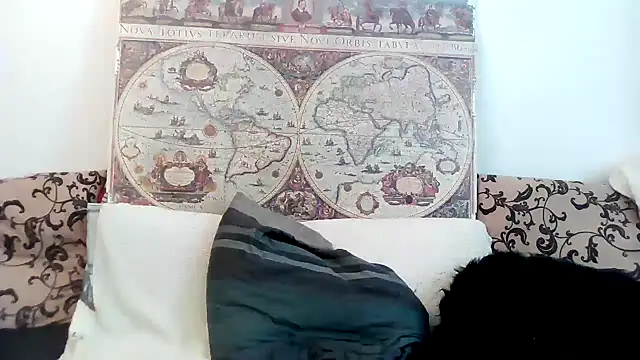 Snapshot of casualtimepassenger chatting on 27, 2, 2025 casualtimepassenger online show from 27, 2, 2025