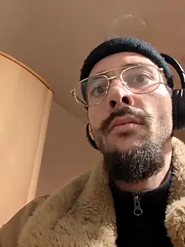 Snapshot of casualtimepassenger chatting on 28, 2, 2025 casualtimepassenger online show from 28, 2, 2025