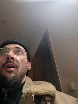 Snapshot of casualtimepassenger chatting on 1, 3, 2025 casualtimepassenger online show from 1, 3, 2025