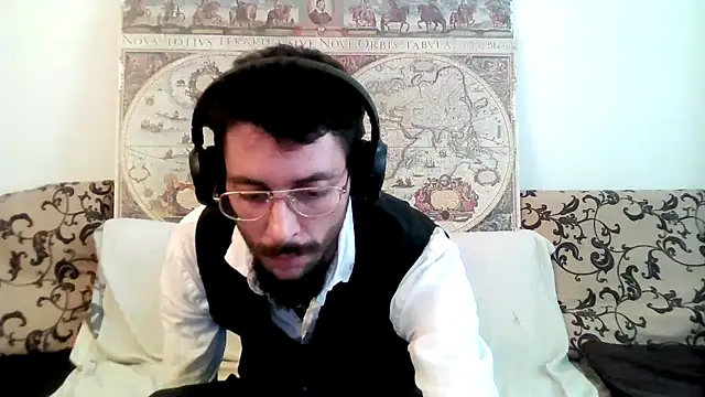 Snapshot of casualtimepassenger chatting on 3, 3, 2025 casualtimepassenger online show from 3, 3, 2025