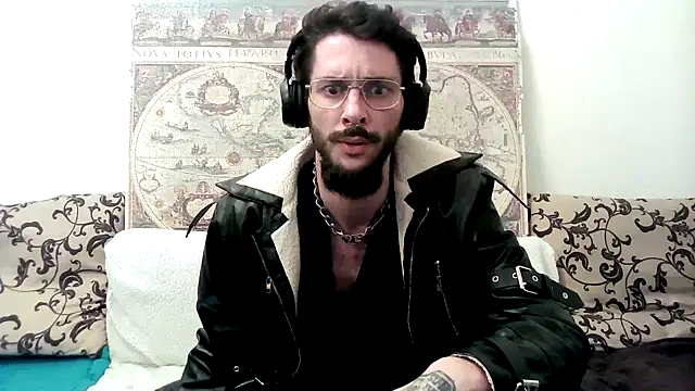 Snapshot of casualtimepassenger chatting on 17, 3, 2025 casualtimepassenger online show from 17, 3, 2025