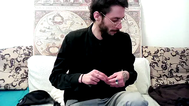 Snapshot of casualtimepassenger chatting on 17, 3, 2025 casualtimepassenger online show from 17, 3, 2025