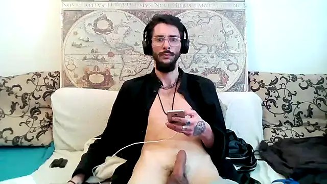 Snapshot of casualtimepassenger chatting on 18, 3, 2025 casualtimepassenger online show from 18, 3, 2025