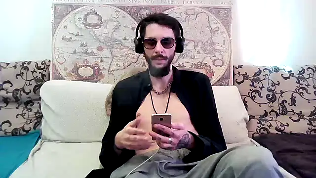 Snapshot of casualtimepassenger chatting on 20, 3, 2025 casualtimepassenger online show from 20, 3, 2025