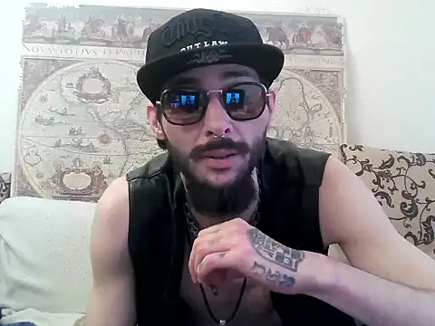 Snapshot of casualtimepassenger chatting on 21, 3, 2025 casualtimepassenger online show from 21, 3, 2025