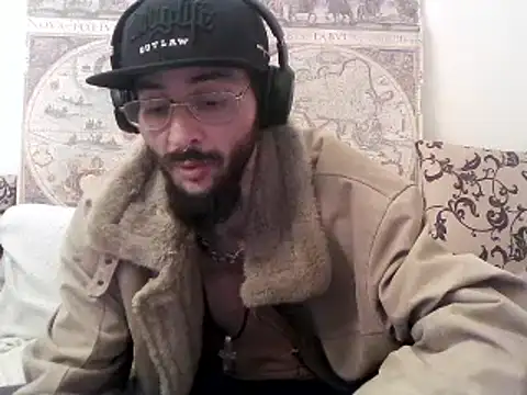 Snapshot of casualtimepassenger chatting on 21, 3, 2025 casualtimepassenger online show from 21, 3, 2025