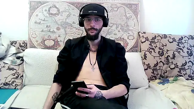 Snapshot of casualtimepassenger chatting on 22, 3, 2025 casualtimepassenger online show from 22, 3, 2025