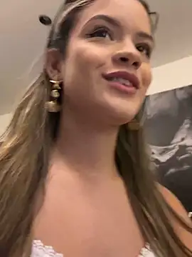 Alisha-Bond online show from 2, 3, 2025