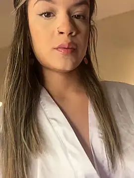 Alisha-Bond online show from 20, 3, 2025