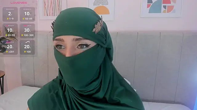 Snapshot of rawiya chatting on 3, 3, 2026 rawiya online show from 3, 3, 2026