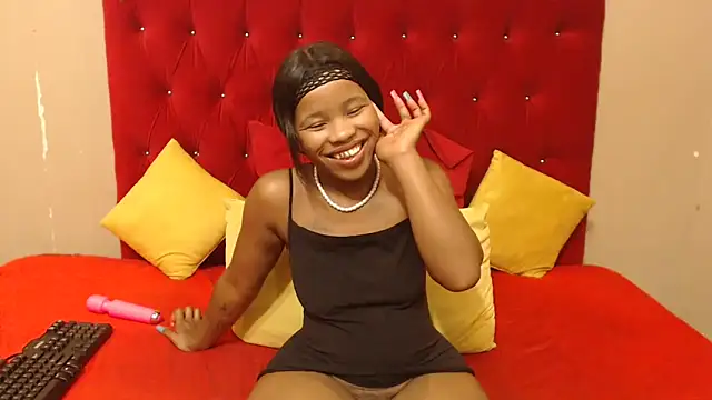 sexyboitypetite23 online show from 21, 1, 2025