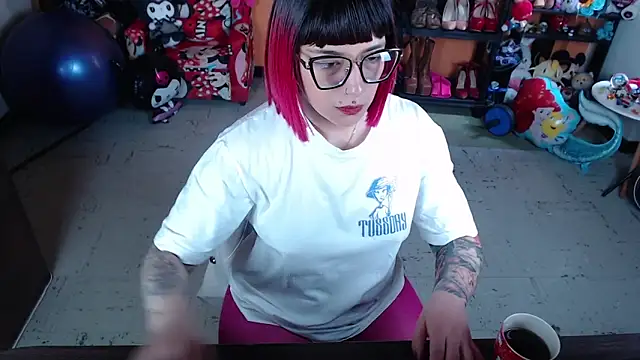 MissMiia2 online show from 26, 10, 2025