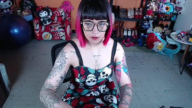 MissMiia2 online show from 12, 11, 2025