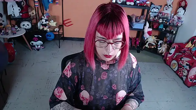 MissMiia2 online show from 13, 4, 2026