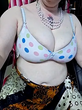 Snapshot of Raja_Ranii chatting on 2, 4, 2026 Raja Ranii online show from 2, 4, 2026