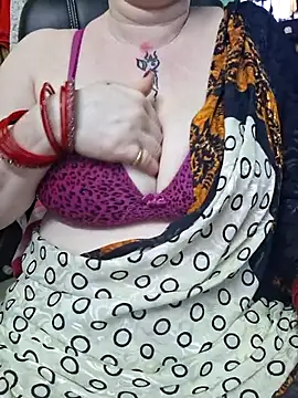 Snapshot of Raja_Ranii chatting on 4, 4, 2026 Raja Ranii online show from 4, 4, 2026