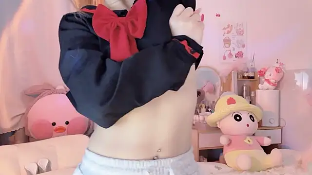 Snapshot of Carly_1 chatting on 13, 12, 2024 Carly 1 online show from 13, 12, 2024