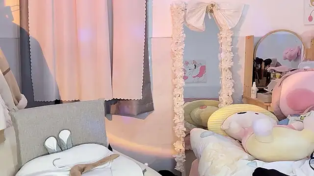 Snapshot of Carly_1 chatting on 10, 1, 2025 Carly 1 online show from 10, 1, 2025