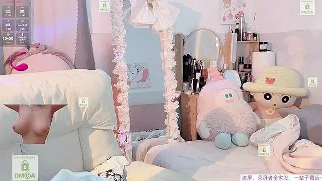 Snapshot of Carly_1 chatting on 24, 9, 2025 Carly 1 online show from 24, 9, 2025