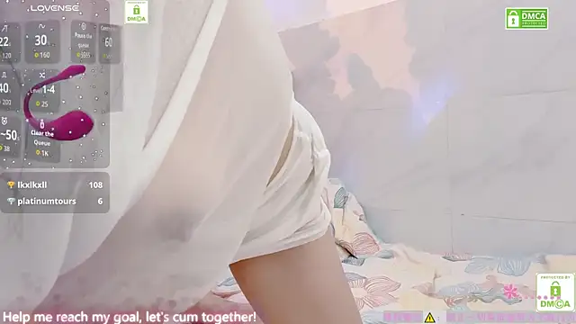 Snapshot of Carly_1 chatting on 4, 12, 2025 Carly 1 online show from 4, 12, 2025