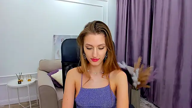 Snapshot of NaturalBeaty chatting on 25, 2, 2025 NaturalBeaty online show from 25, 2, 2025