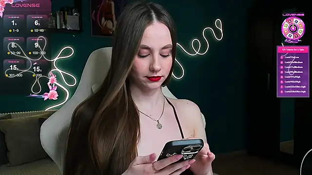 katie taylorr online show from 14, 11, 2025