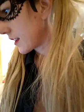 Hexe12346 online show from 26, 10, 2025