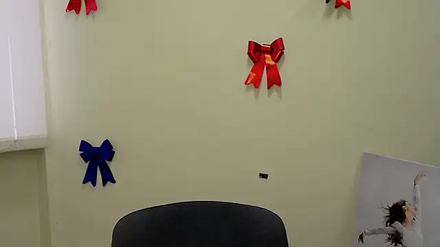  SusieSu  online show from 26, 2, 2025