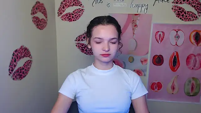  SusieSu  online show from 25, 9, 2025