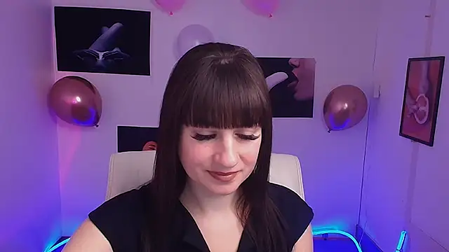 Snapshot of Violla_My chatting on 13, 2, 2025 Violla My online show from 13, 2, 2025