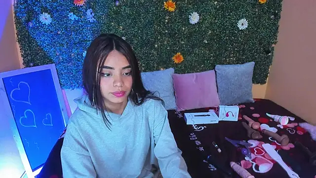 Tiffany sander online show from 26, 1, 2025