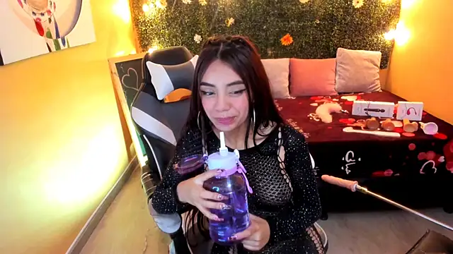 Tiffany sander online show from 5, 2, 2025