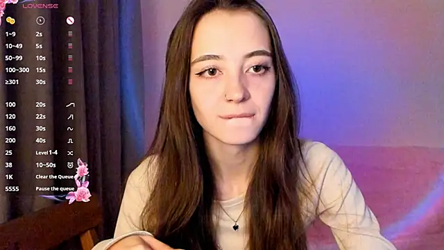 Snapshot of EvaBradley chatting on 18, 10, 2025 EvaBradley online show from 18, 10, 2025