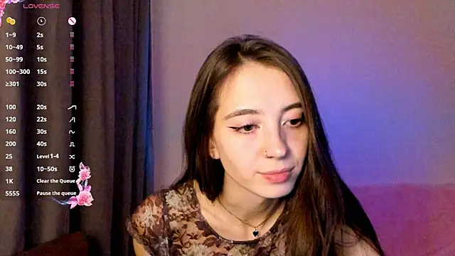 Snapshot of EvaBradley chatting on 22, 10, 2025 EvaBradley online show from 22, 10, 2025